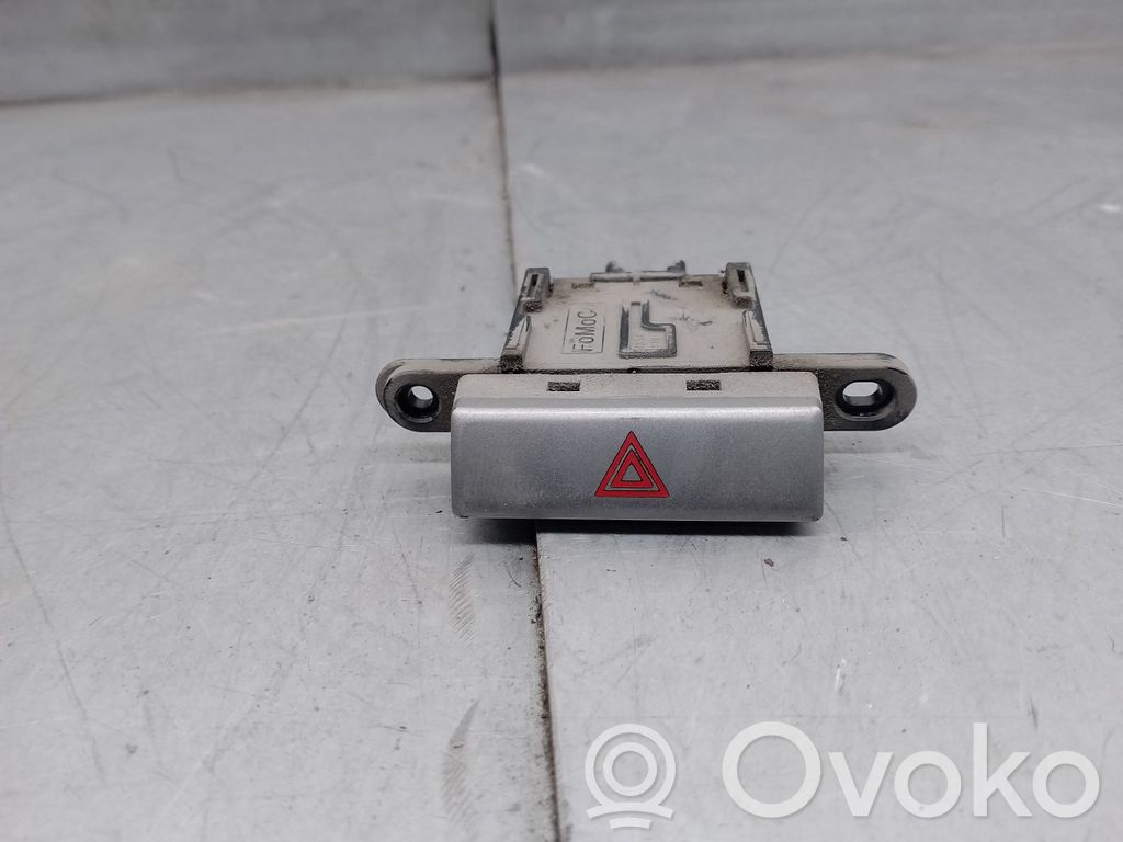Ford Ranger Botón interruptor de luz de peligro 