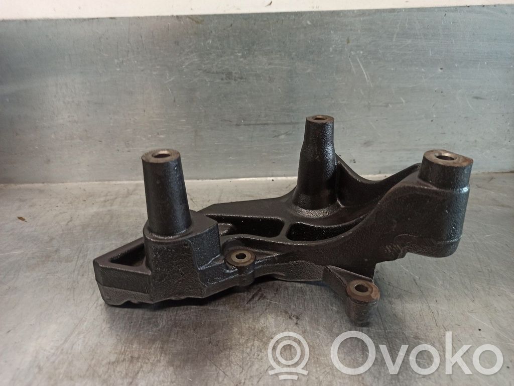 Jeep Compass Engine mount bracket 