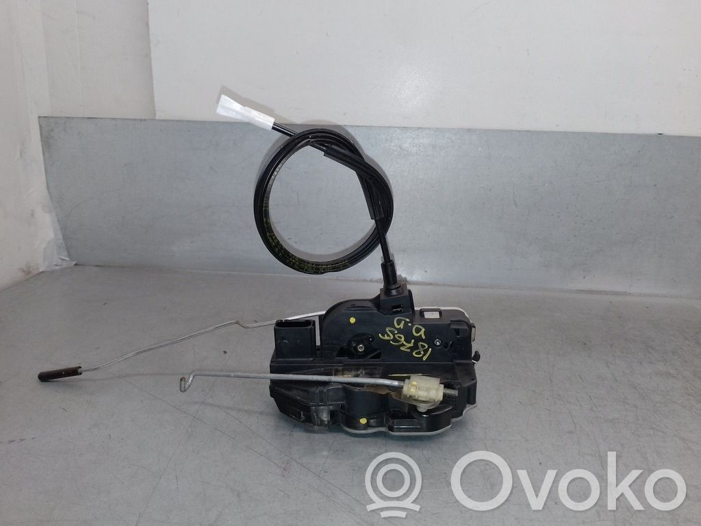 Opel Insignia A Zamek drzwi przednich 