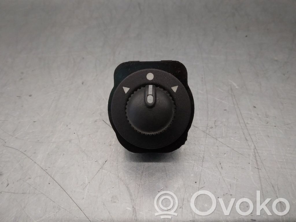 Peugeot Bipper Wing mirror switch 