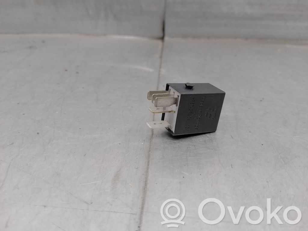 Módulo de fusible   4H0951253C
