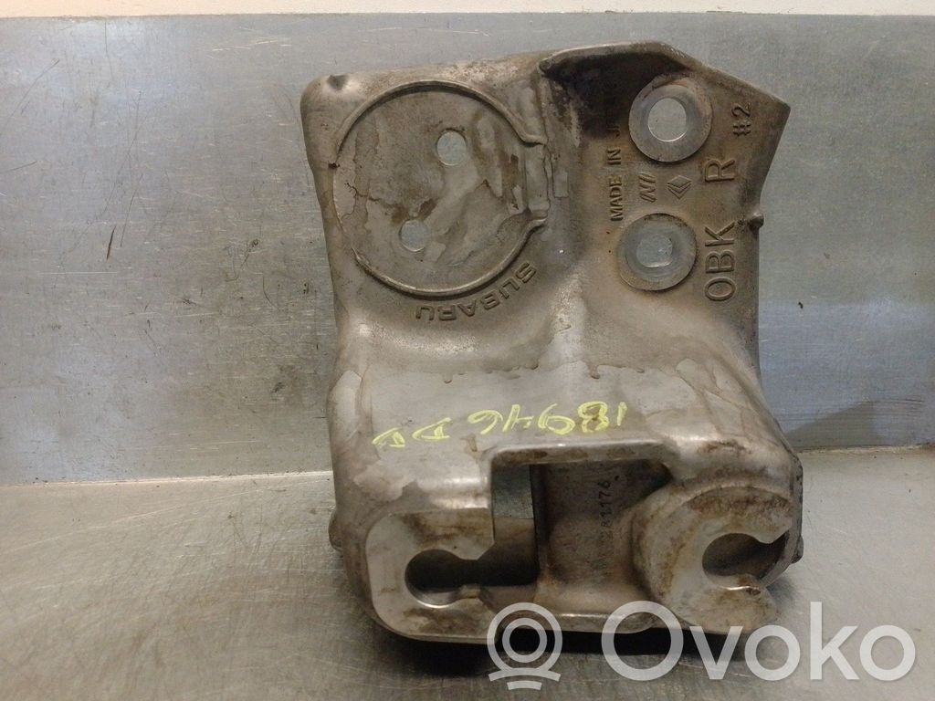 Subaru Outback Engine mount bracket 