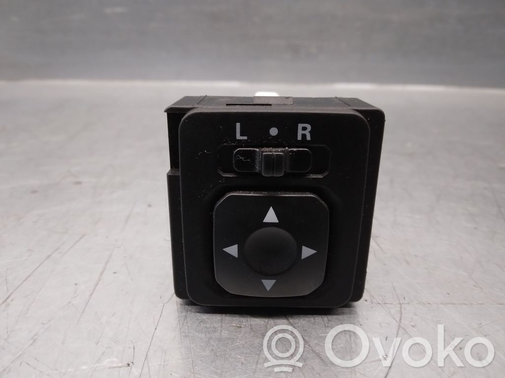 Mitsubishi Mirage VI G4 Attrage Interruptor del espejo lateral 