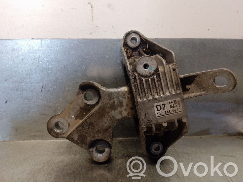 Chevrolet Cruze Gearbox mount 