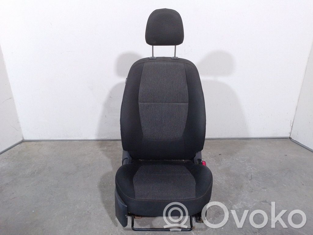 KIA Picanto Etumatkustajan istuin 