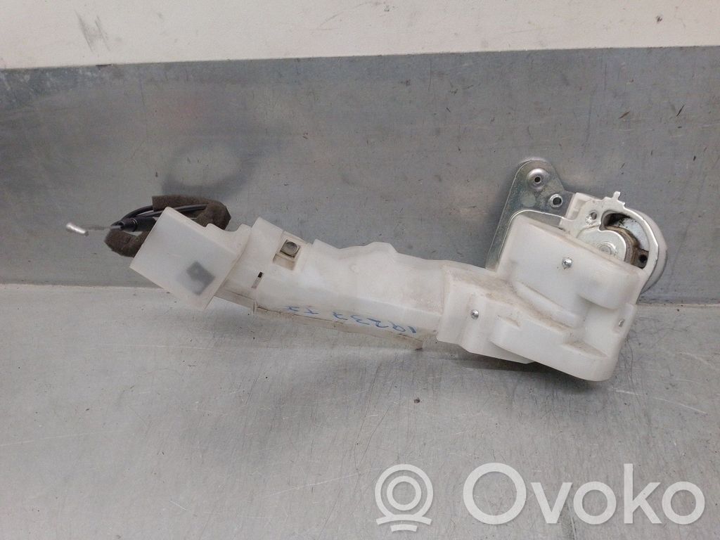 Mazda 5 Rear door lock 