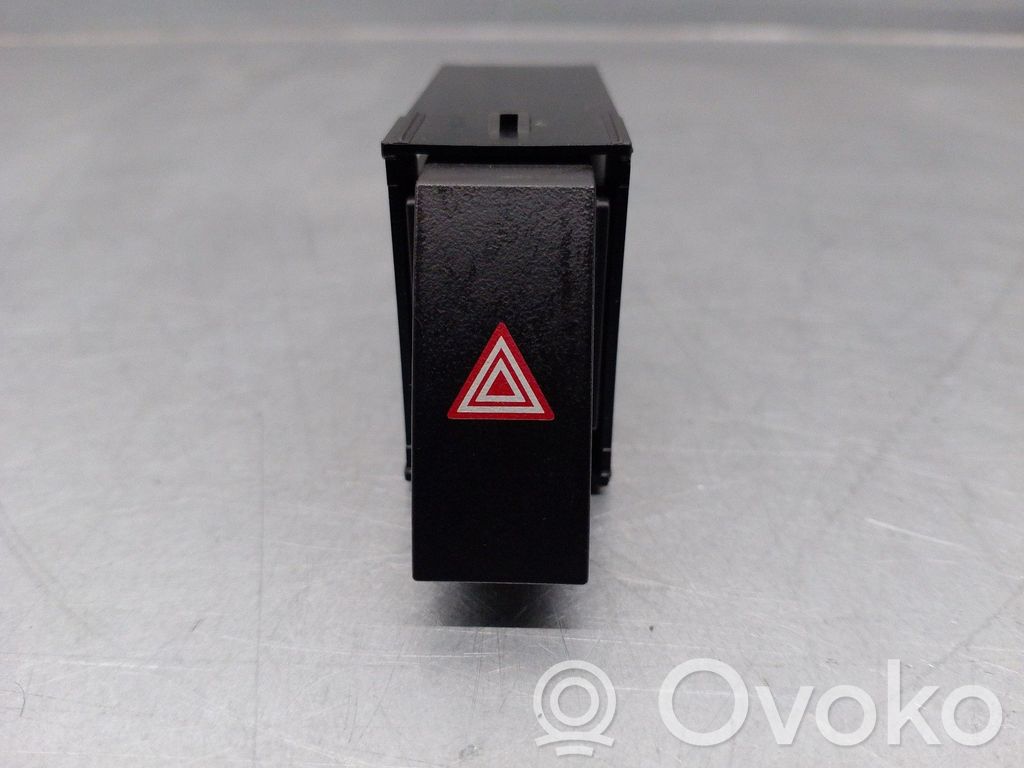 Lexus CT 200H Botón interruptor de luz de peligro 