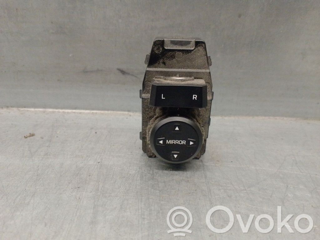 Hyundai Ioniq Wing mirror switch 