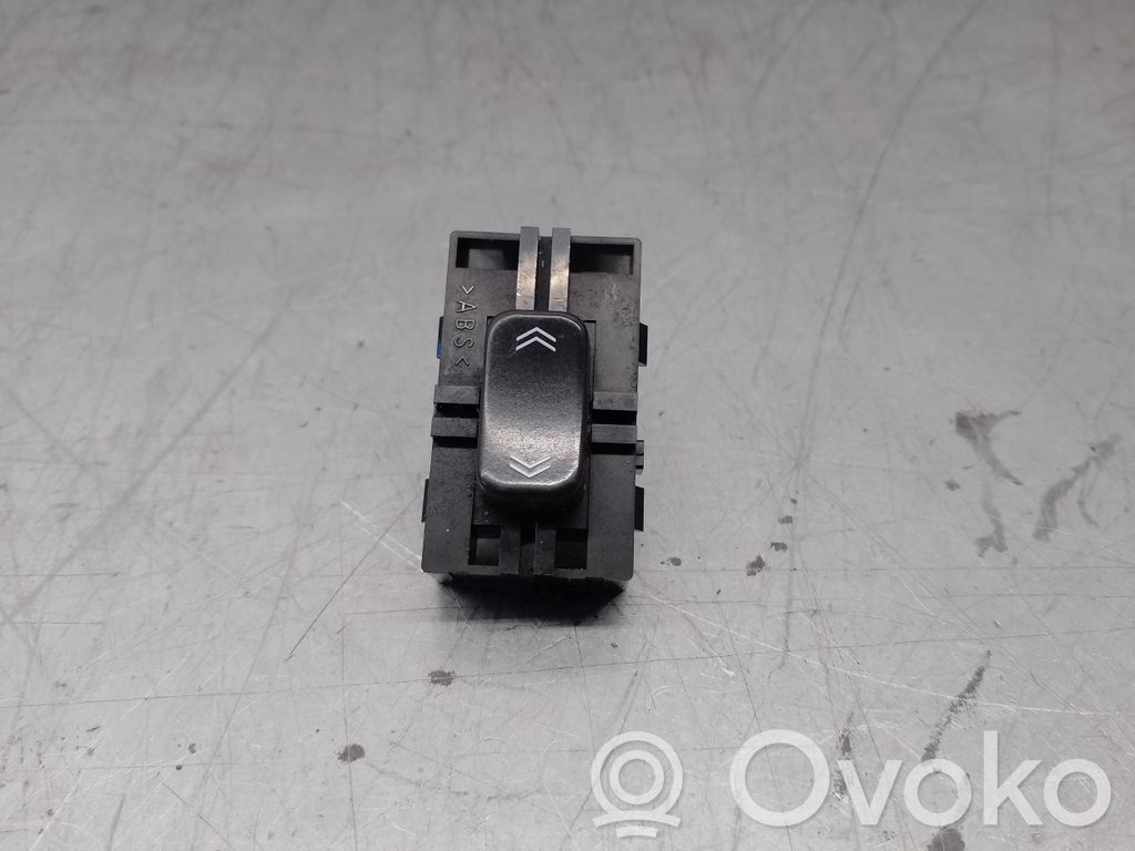 Cadillac SRX Electric window control switch 