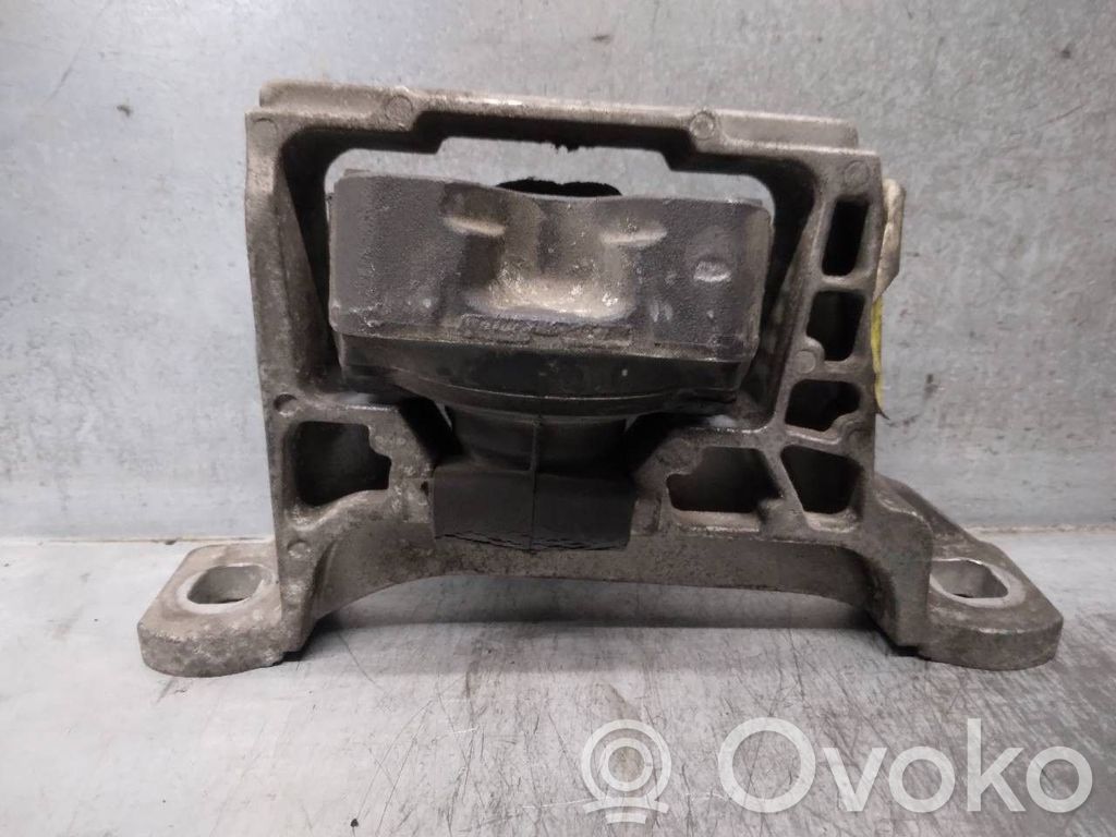 Ford Transit Moottorin kiinnikekorvake 