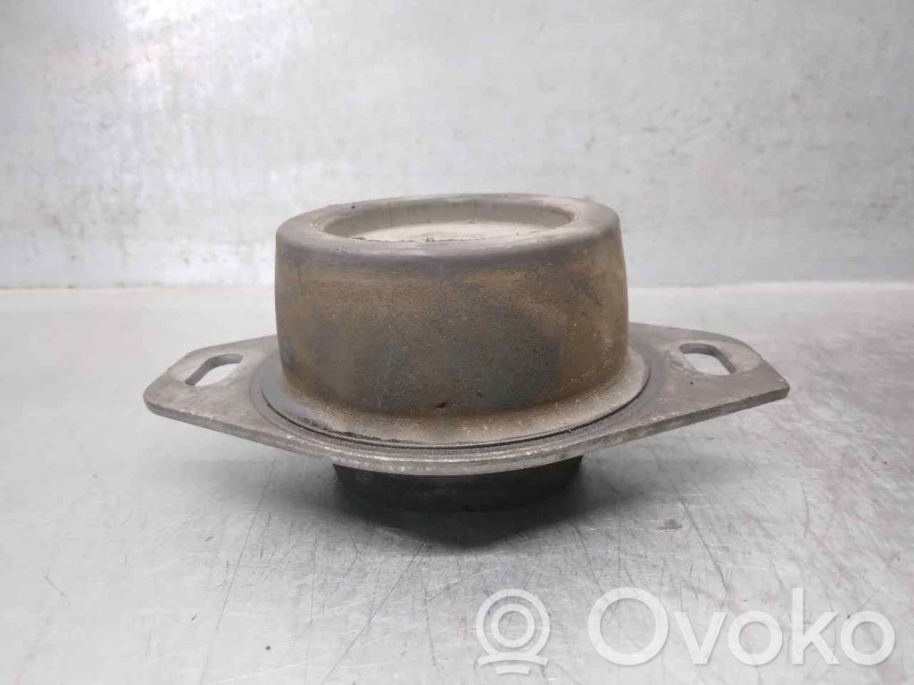Engine mount bracket   184468