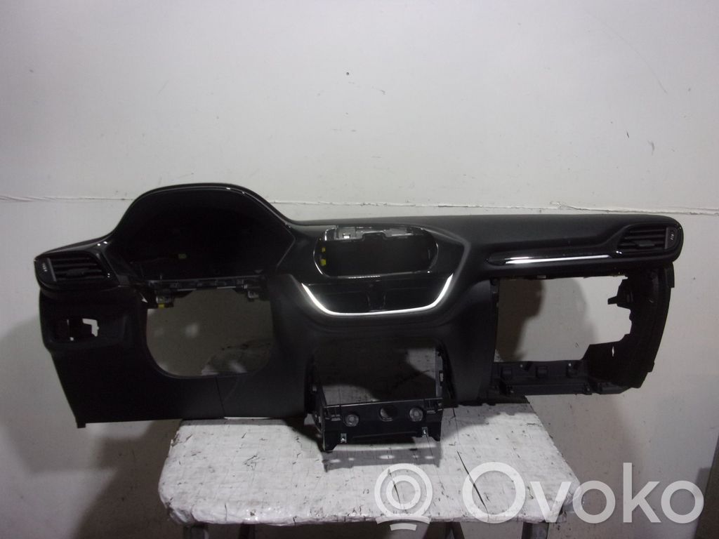 Ford Puma Panelė 