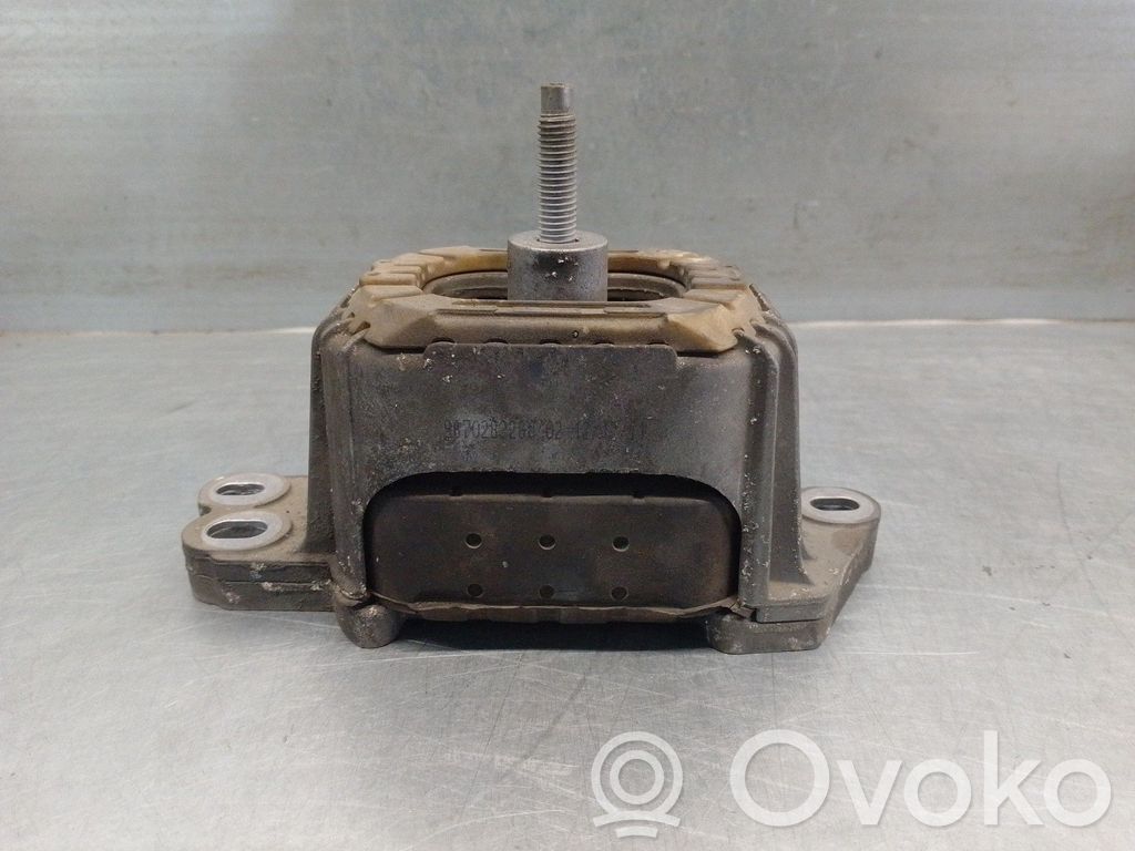 Citroen C5 Engine mount bracket 