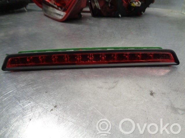 KIA Optima Luz de freno adicional/tercera 