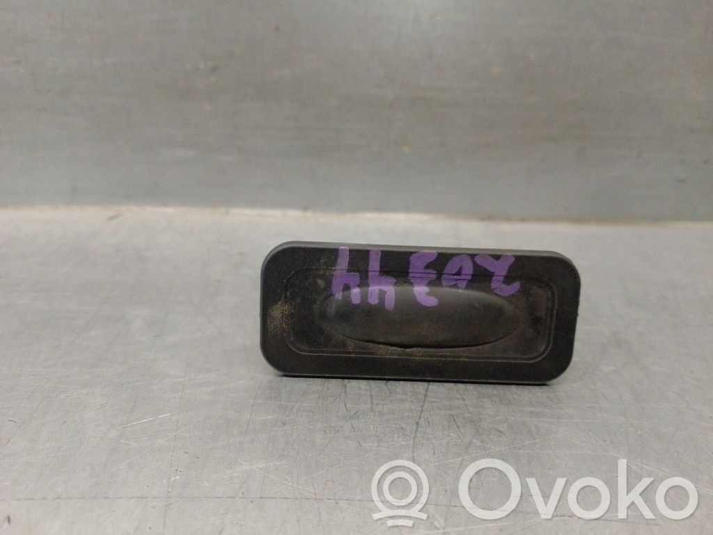 Renault Megane III Rear door exterior handle 