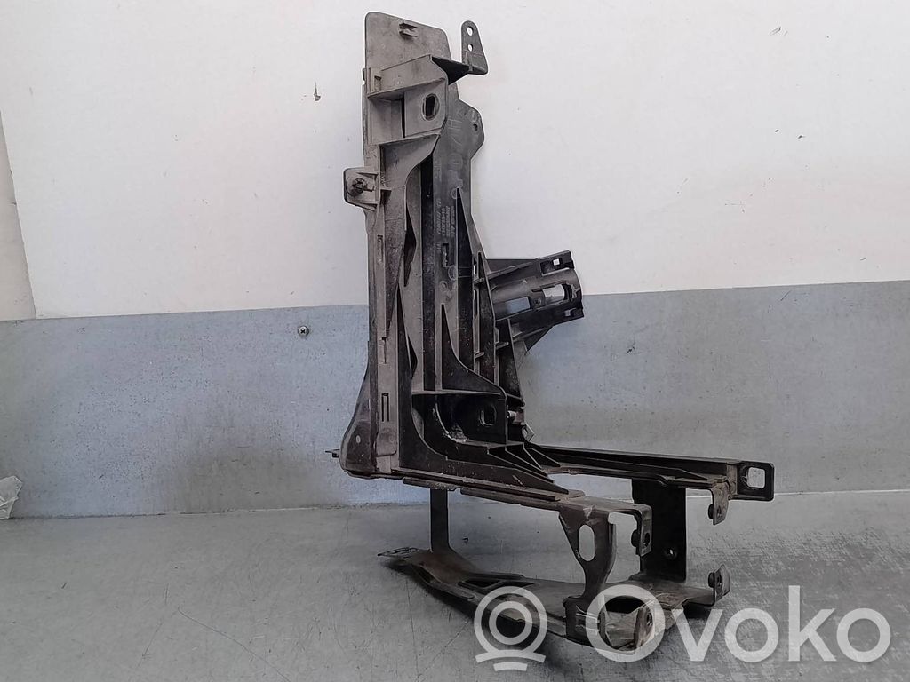BMW 5 F10 F11 Uchwyt / Mocowanie lampy przedniej 