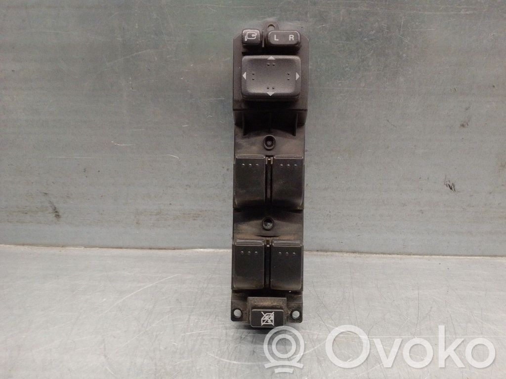 Electric window control switch   EH6266350