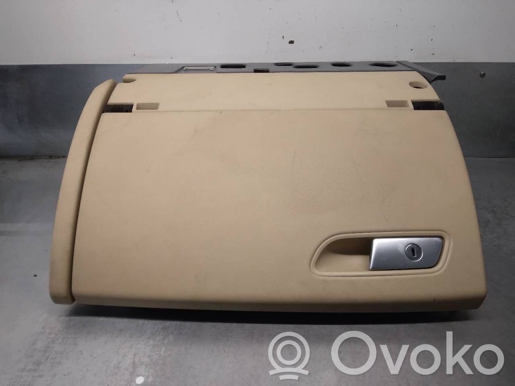 Daiktadėžė   4G0971679C