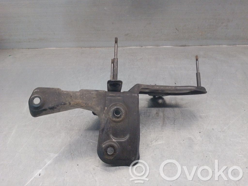Mocowanie alternatora   A2213200243
