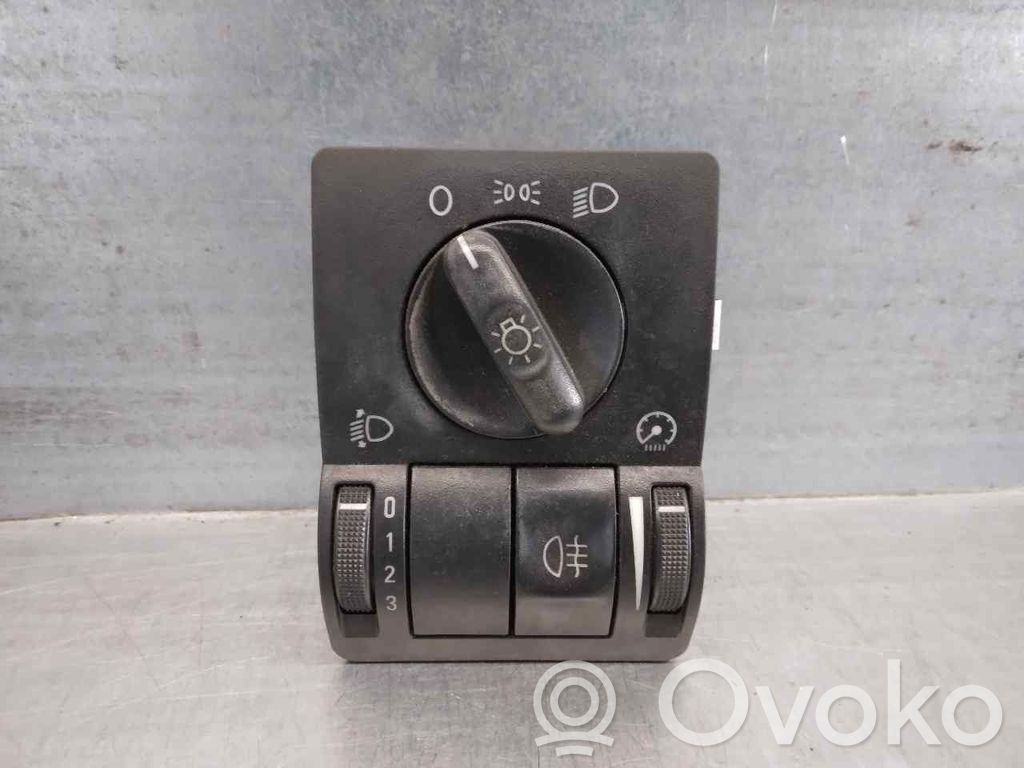 Panel lighting control switch   9116612