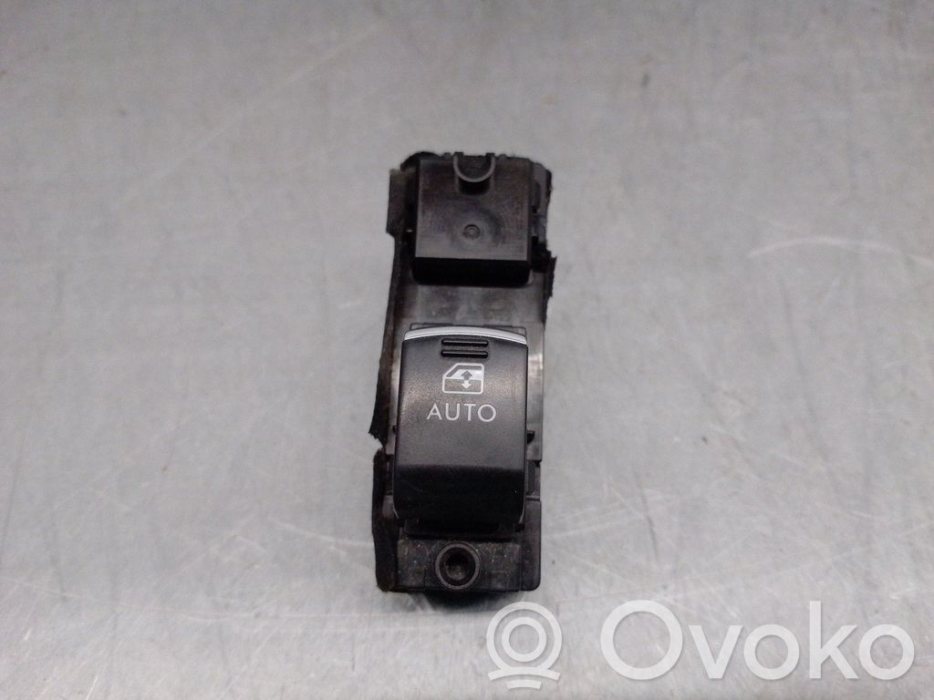 Subaru Outback (BS) Electric window control switch 