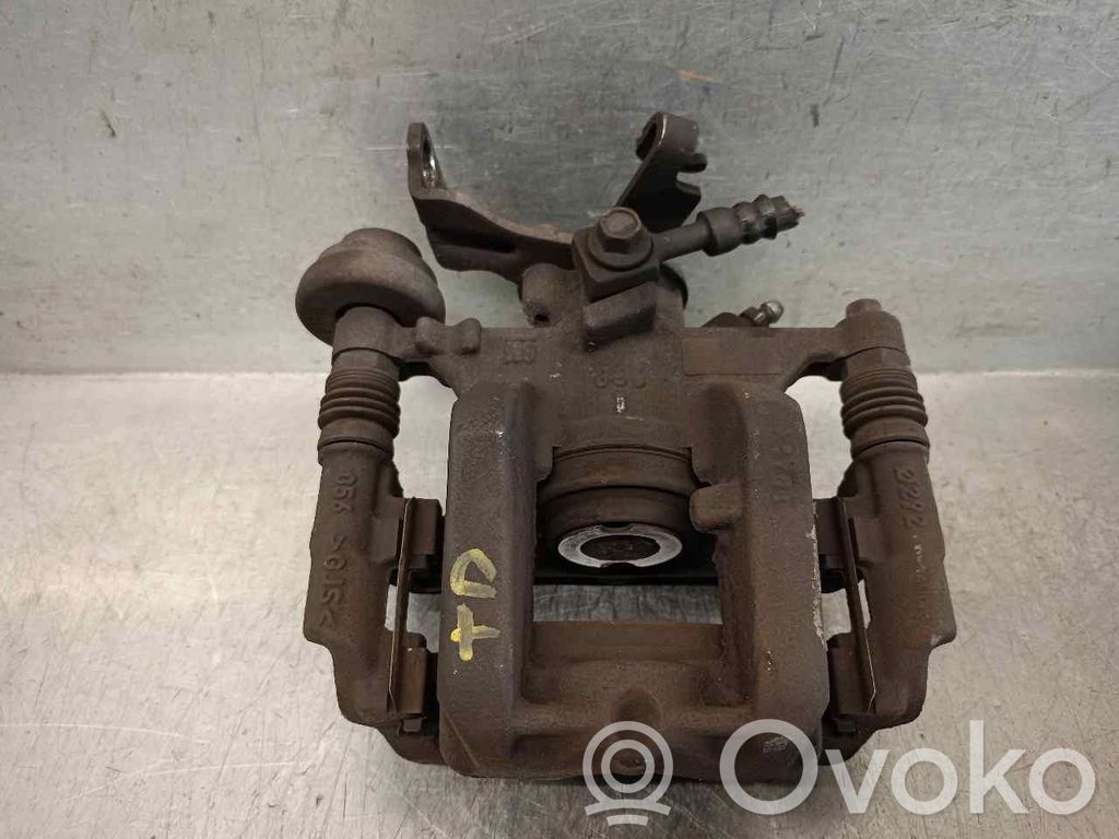 Opel Zafira C Supporto della pinza del freno posteriore 