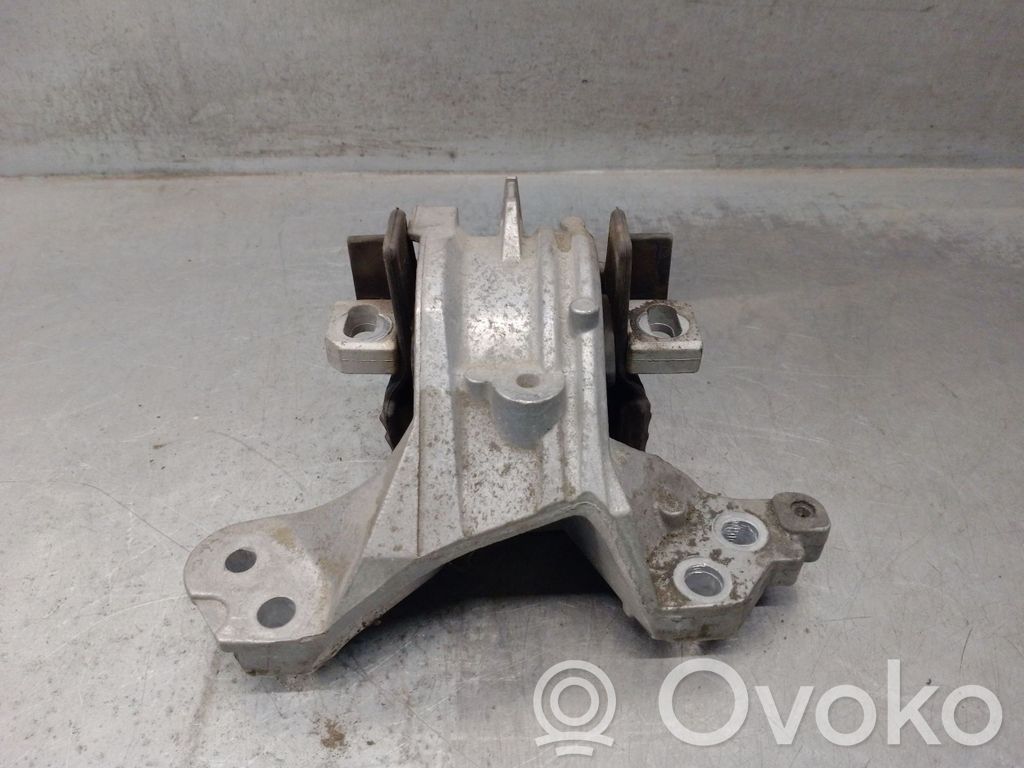 Peugeot 508 Engine mount bracket 