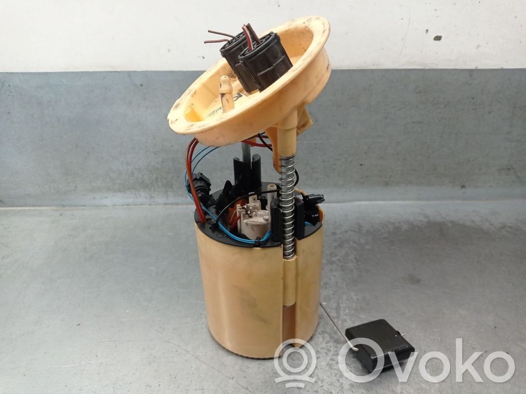 Bomba interna de combustible   7190943