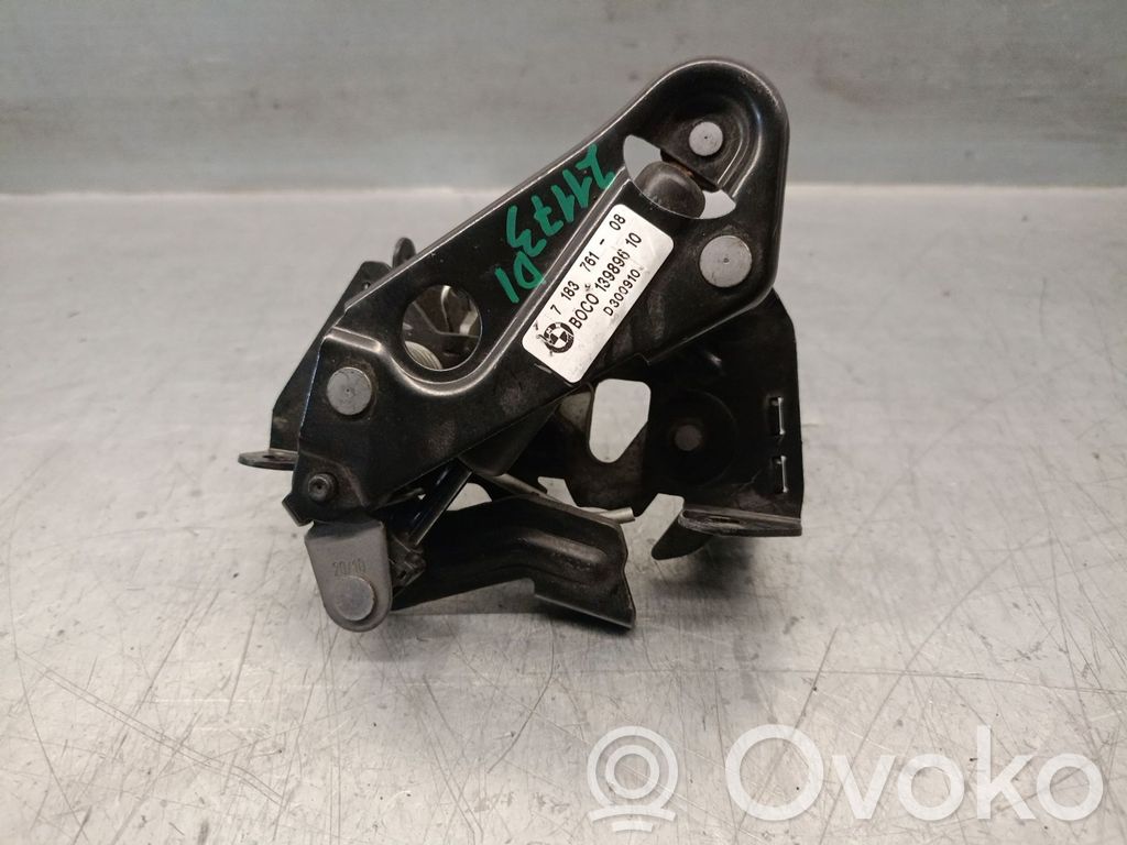 BMW 5 E60 E61 Tie down hook / loop 