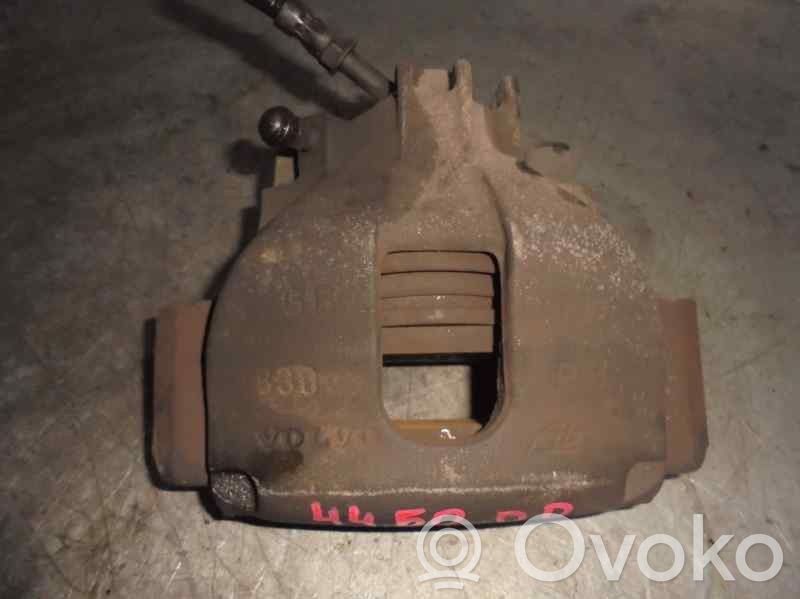Volvo V70 Priekinis suportas 