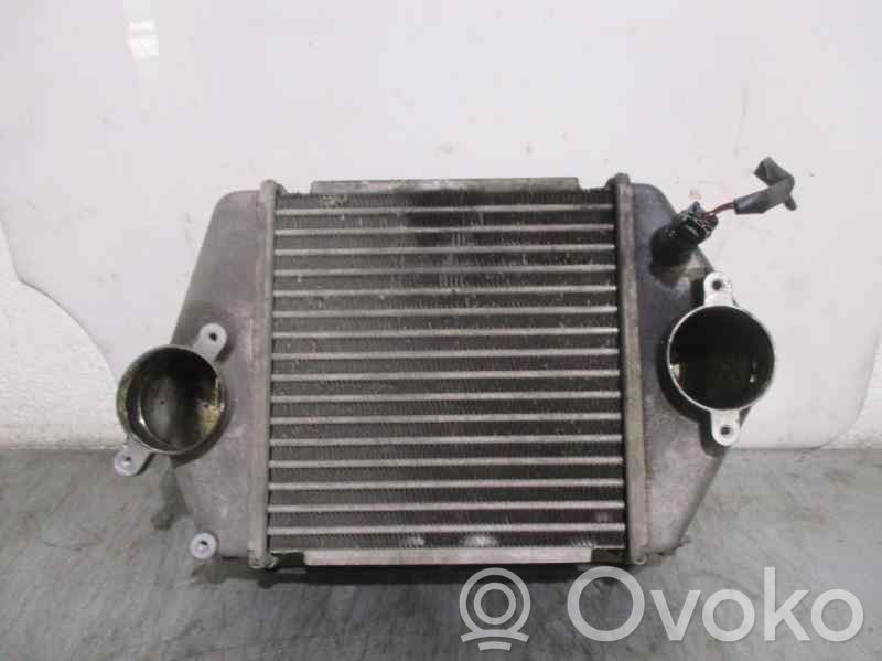 Toyota Corolla Verso E121 Interkūlerio radiatorius 