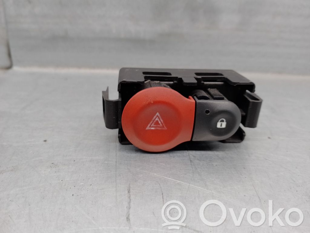 Renault Clio III Hazard light switch 