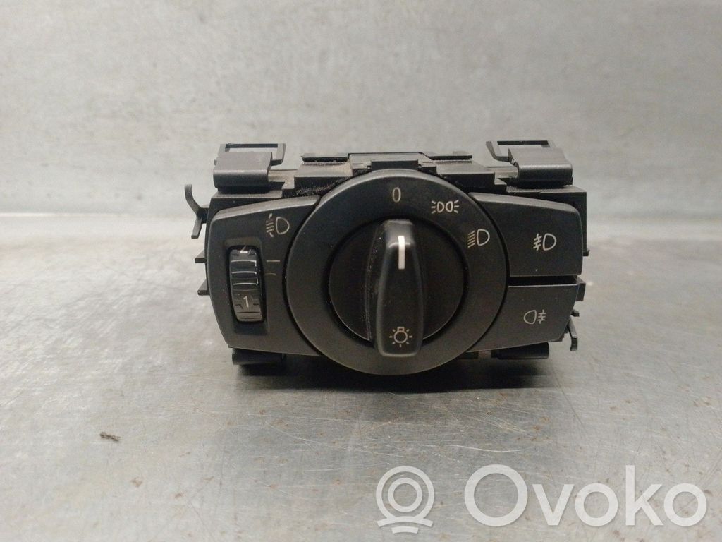 Panel lighting control switch   693279403,33600102