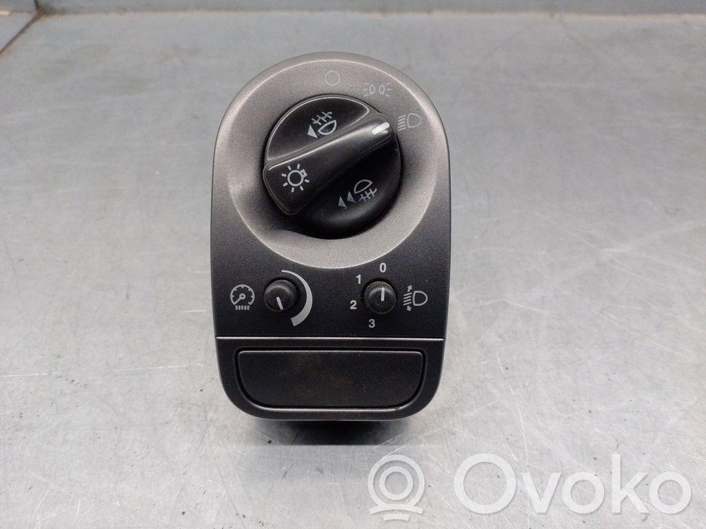 Interruptor de control del panel de luces   4X4311654AB