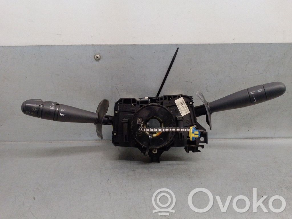 Interruptor de control del panel de luces   8200375336