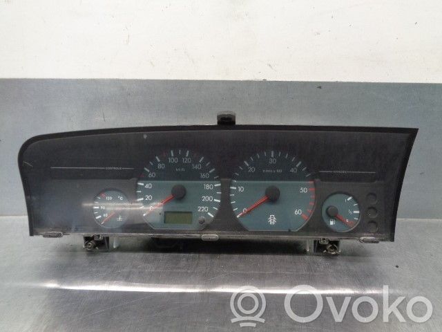 Citroen Xantia Speedometer (instrument cluster) 
