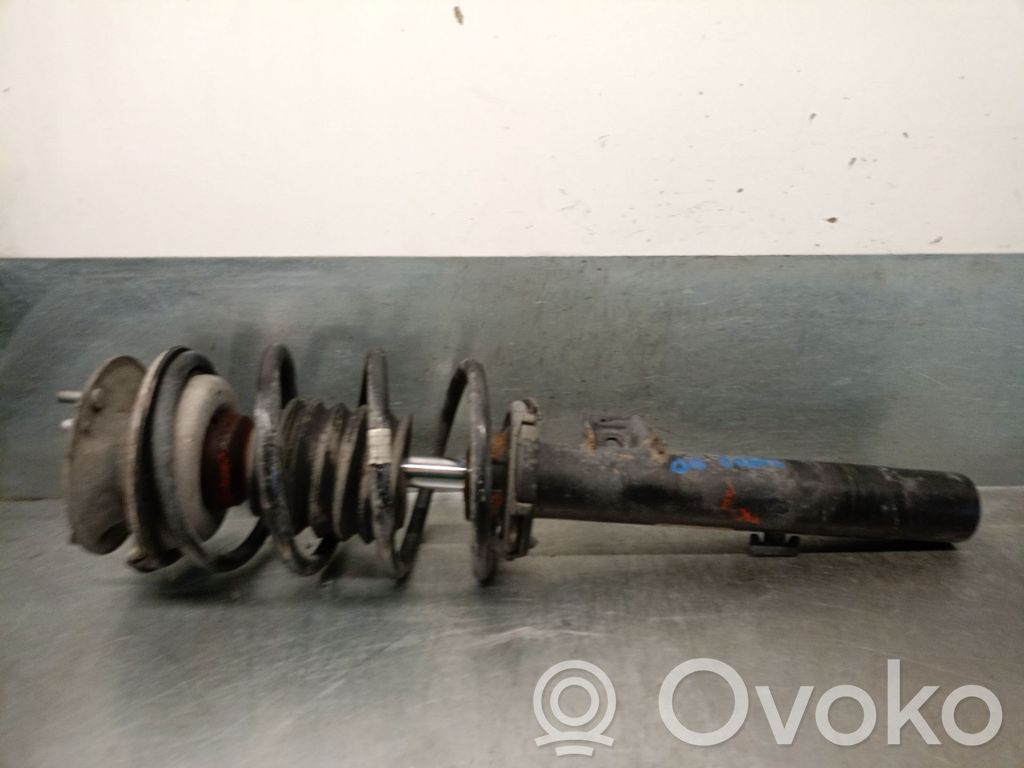 BMW 3 E90 E91 Etuiskunvaimennin kierrejousella 
