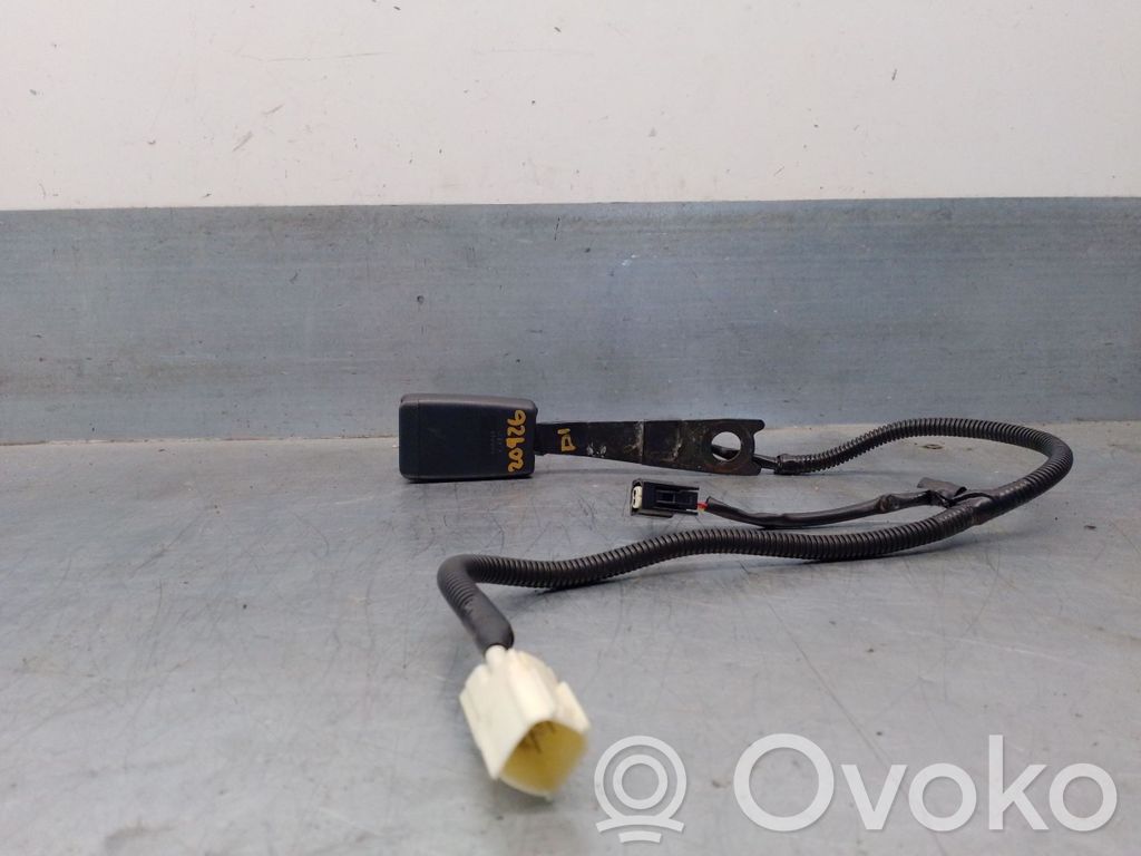 Toyota Corolla Verso E121 Hebilla del cinturón delantero 