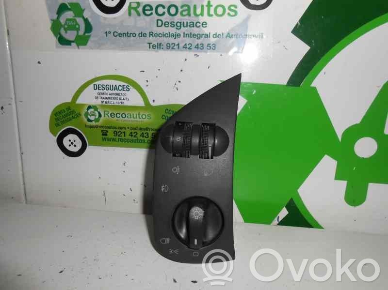 Comutator lumini bord   1368