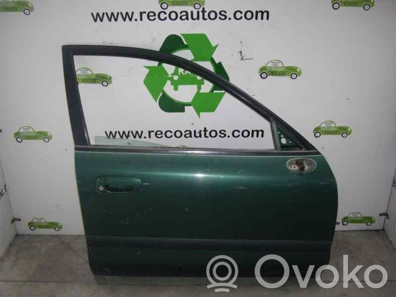 Mitsubishi Carisma Puerta delantera 