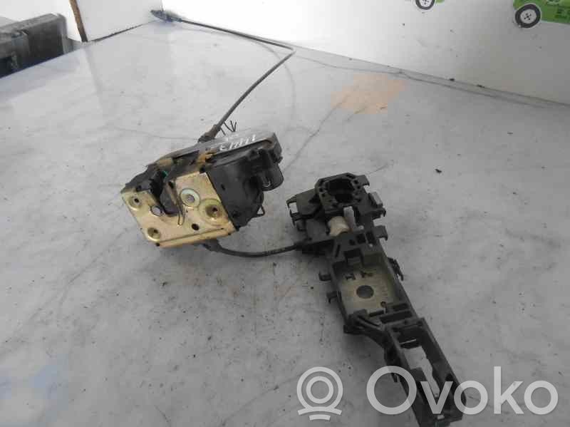 Renault Megane II Etuoven lukko 