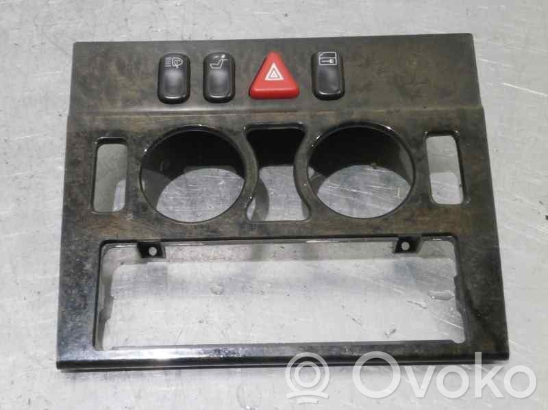 Botón interruptor de luz de peligro   2108210071