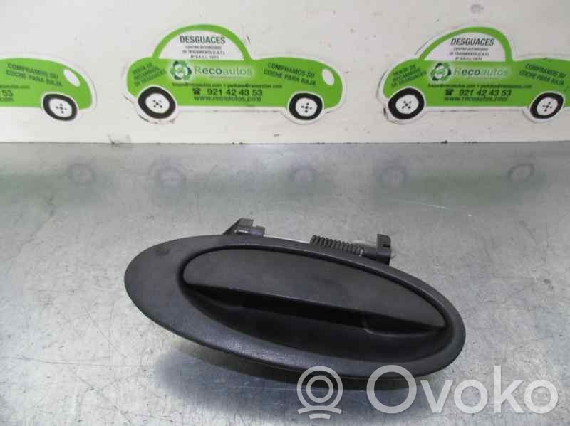 Manecilla externa puerta trasera   CAJA4