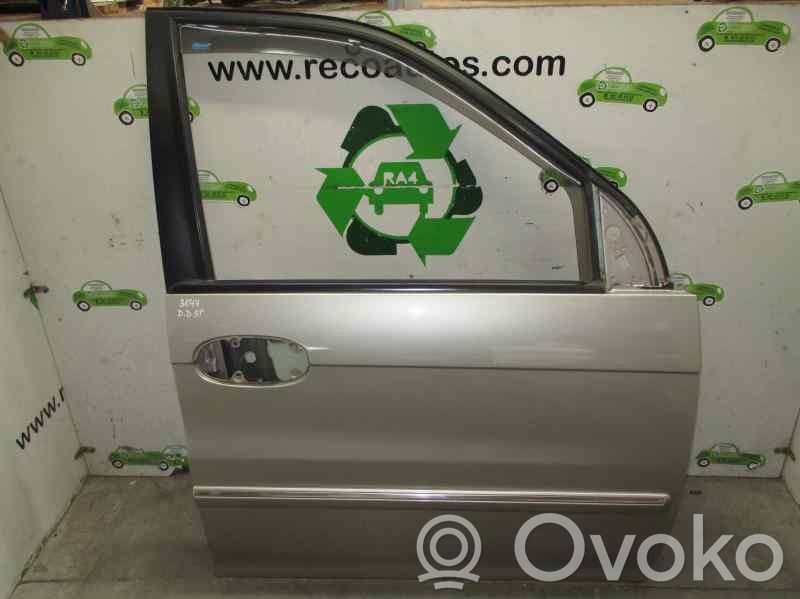 KIA Carnival Durvis 