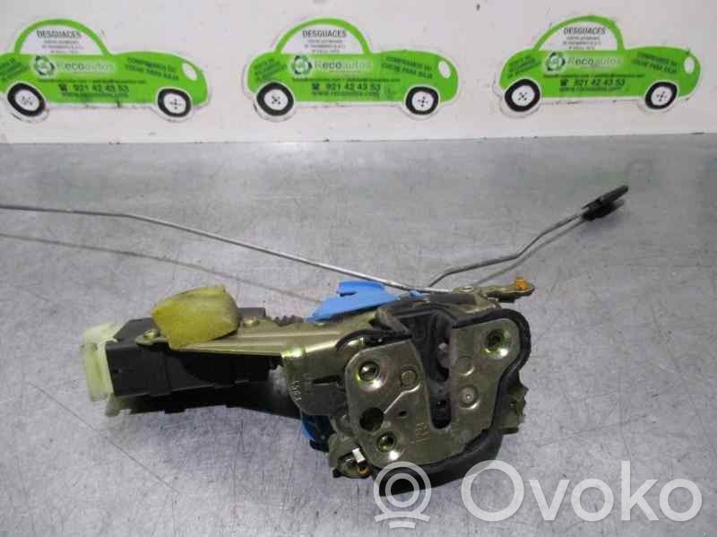 Saab 9-3 Ver1 Priekšpusē slēdzene 