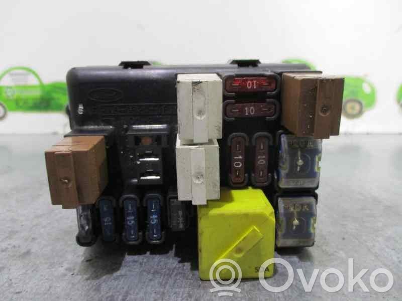 Ford Mondeo MK I Juego de caja de fusibles 