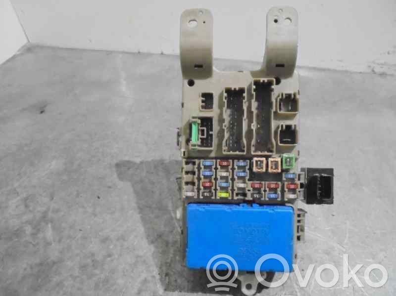 Toyota Corolla E120 E130 Set scatola dei fusibili 