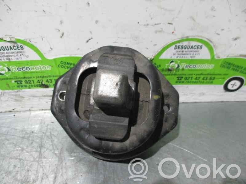 BMW 7 E65 E66 Dzinēja spilvens 