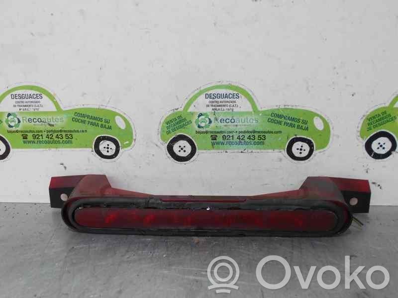 Ford Focus Third/center stoplight 