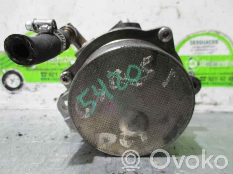 Opel Corsa C Bomba de vacío 